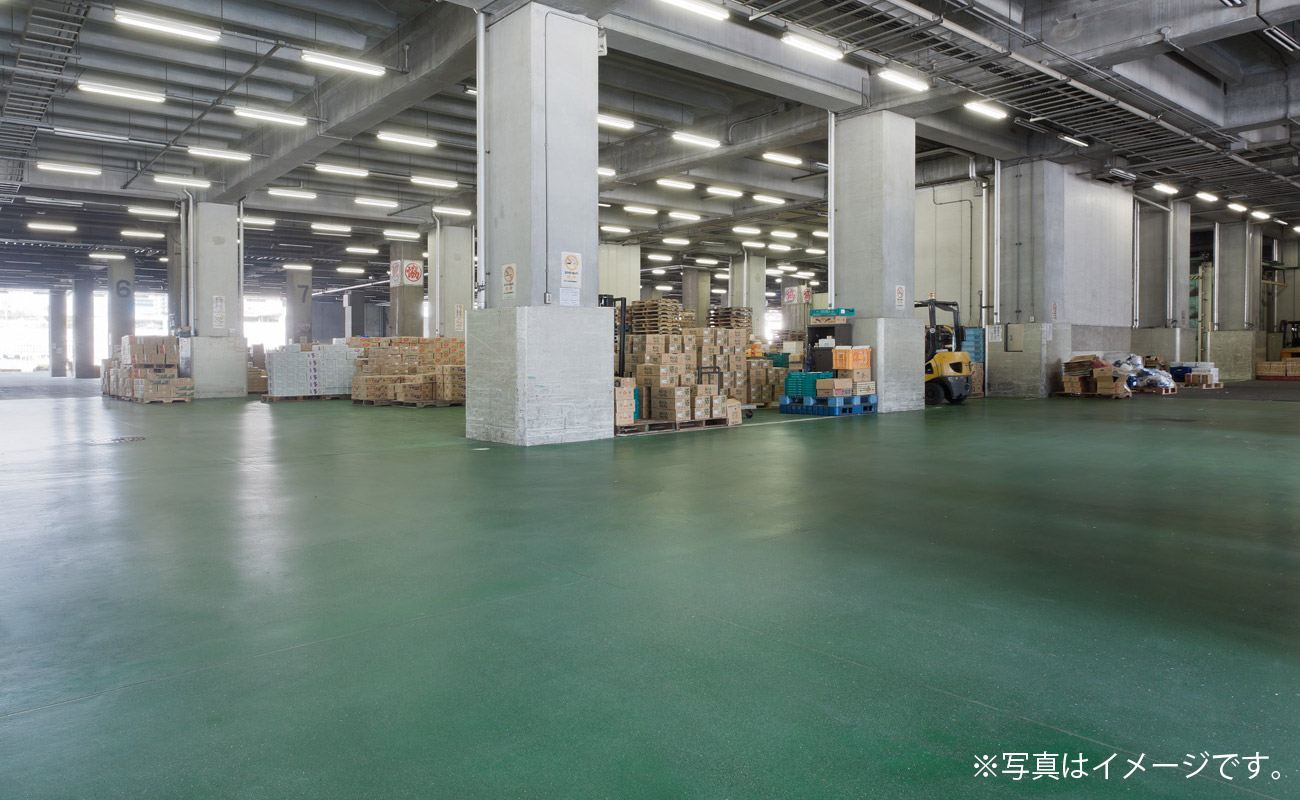 セルフレベリングにより施工を省力化!